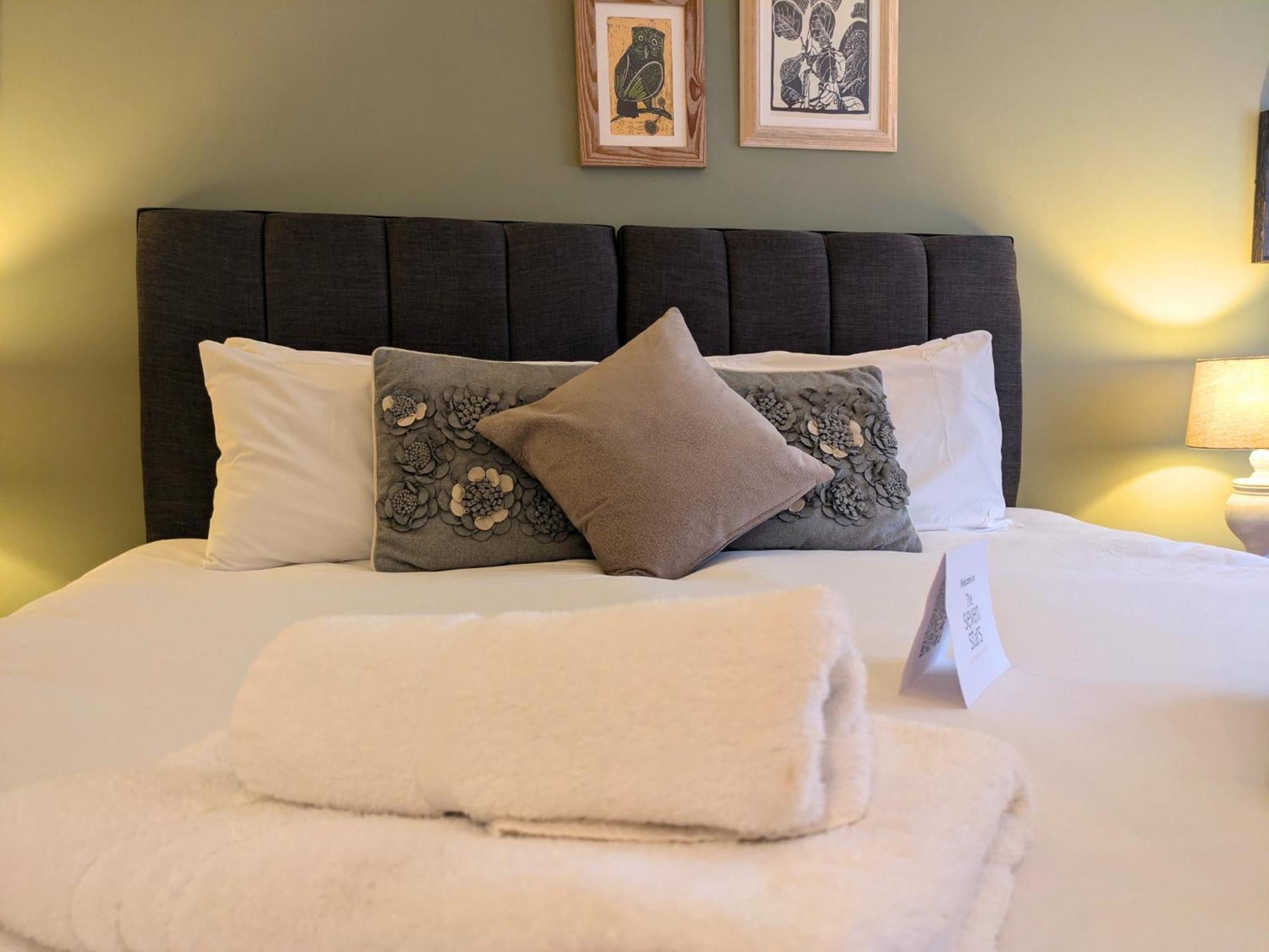 Seven Stars Otel Ledbury Dış mekan fotoğraf